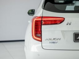 
										2024 Haval Jolion 1.5 Hybrid Luxury DHT full									